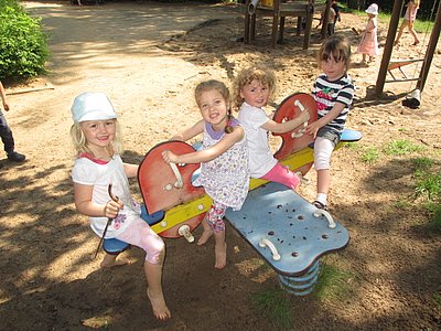 Das Bild zeigt Kinder in der Kita "Kleine Strolche"
