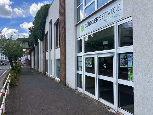Der Bürgerservice Stadtmitte ist am Donnerstag, 18. Juni, ab 14.30 Uhr geschlossen.