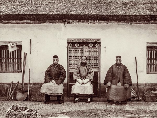 Ausstellung „Nach China? Das Fotoalbum des Hugo von Königslöw“ 