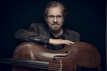 Wolfgang Emanuel Schmidt - Violoncello 