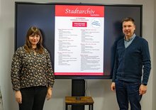 Eva Linn (Stadtlabor) und Rico Quaschny (Stadtarchiv) freuen sich auf das vielseitige Programm. 