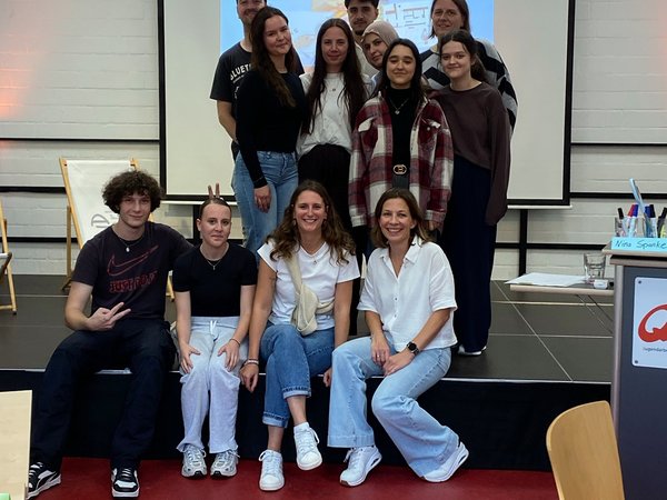 Im Projekt "Young Finance" wird Finanzwissen für den Start ins eigene Leben vermittelt. 