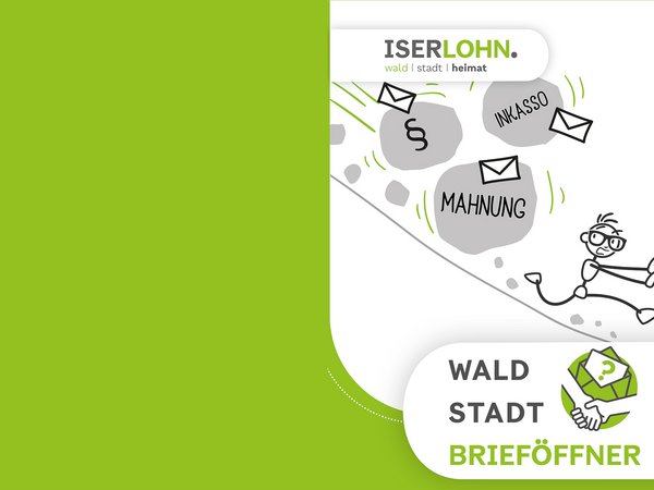 Ehrenamtliche öffnen gemeinsam mit Ratsuchenden unangenehme Briefe.