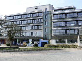 Das Bild zeigt das Berufskolleg des Märkischen Kreises in Iserlohn