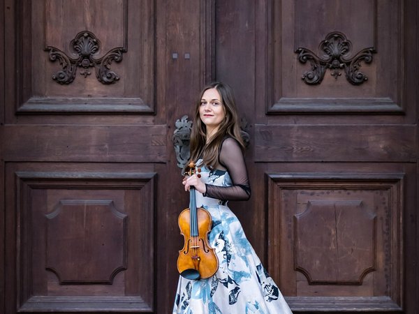 Lena Neudauer, Violine