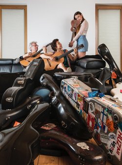 Kavanagh / Kirchhoff