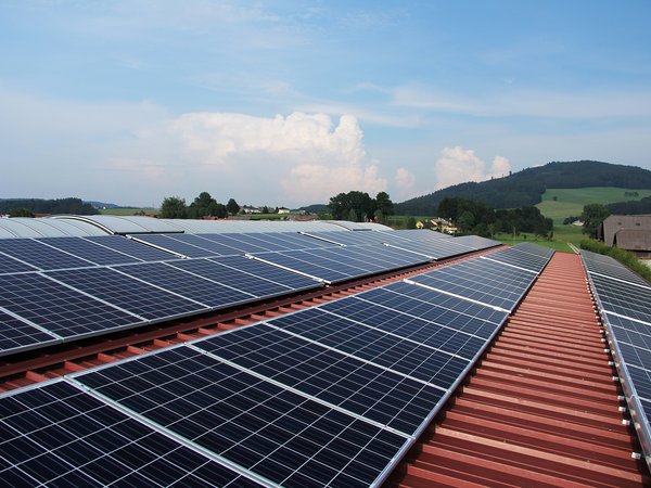 Photovoltaik-Anlage auf dem Dach