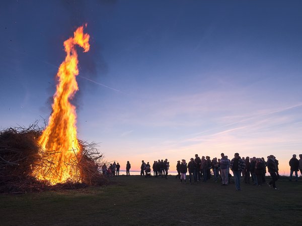 Osterfeuer zur Brauchtumspflege