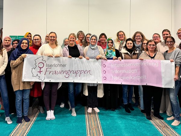 Die Iserlohner Frauen-Arbeitsgemeinschaft strebt eine Vernetzung aller Frauengruppen in Iserlohn an.