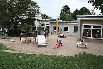 Städtisches Familienzentrum "Kleine Strolche"