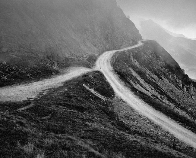 Passstraße am Colle di Tenda im italienischen Piemont