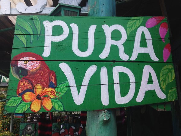 "Pura Vida" ist mehr als nur ein Spruch - es beschreibt die Lebensmentalität in Costa Rica.