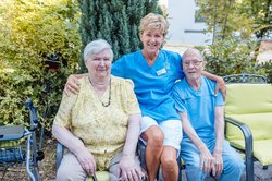 Das Bild zeigt eine Situation in der Tagespflege.