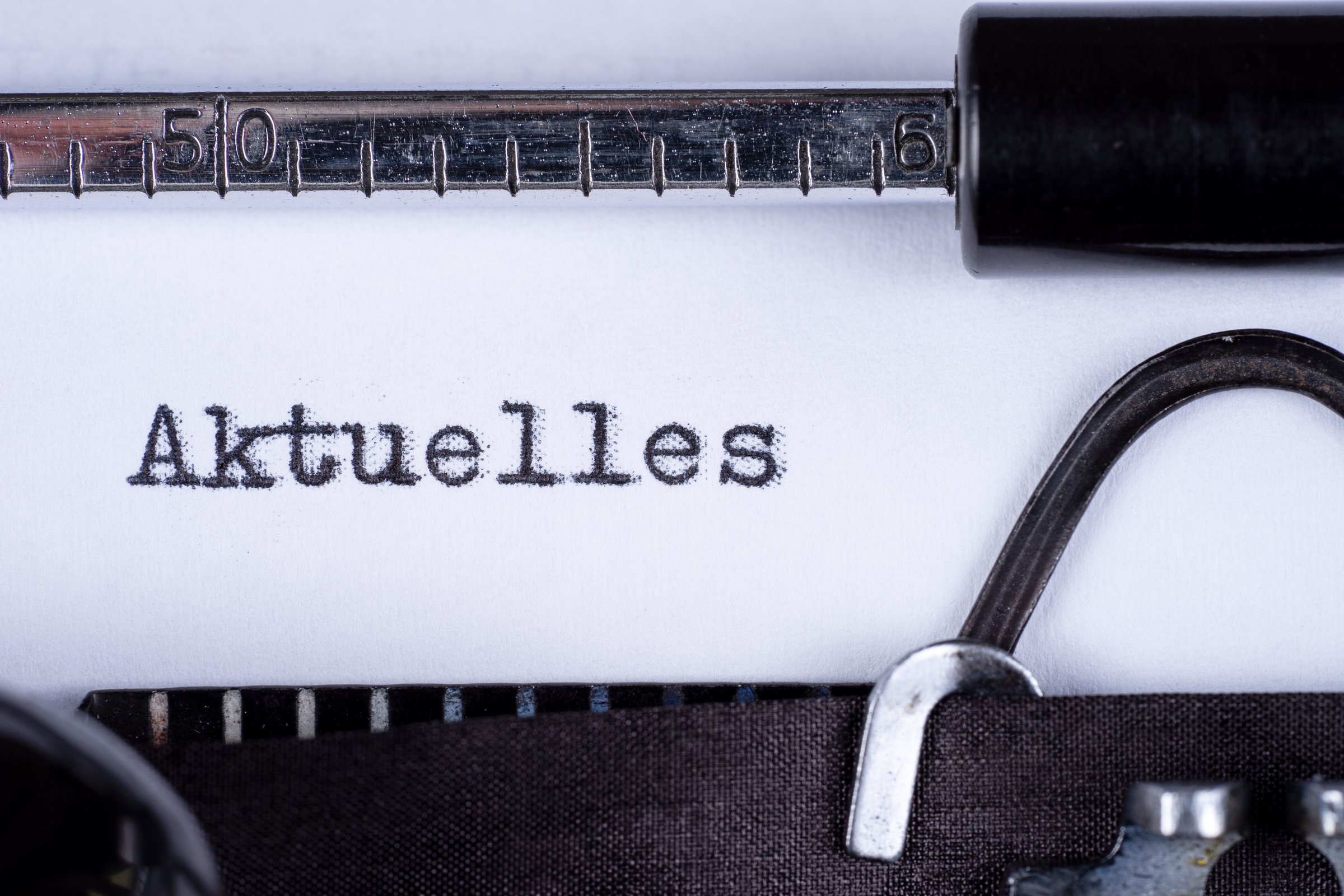 Das Bild zeigt Buchstaben die das Wort Aktuelles ergeben
