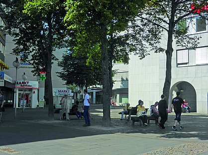 Das Bild zeigt den unteren Schillerplatz.