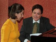 Das Bild zeigt Bruno Leonardo Gelber im Internationalen Meisterkurs 2009 mit einer Meisterstudentin
