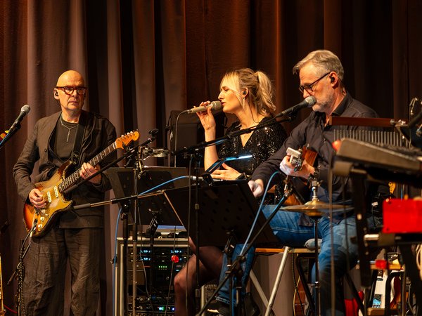 Die Mendener Band „Good Wood“ steht für akustische Musik im Stil der legendären „MTV Unplugged“-Reihe. 