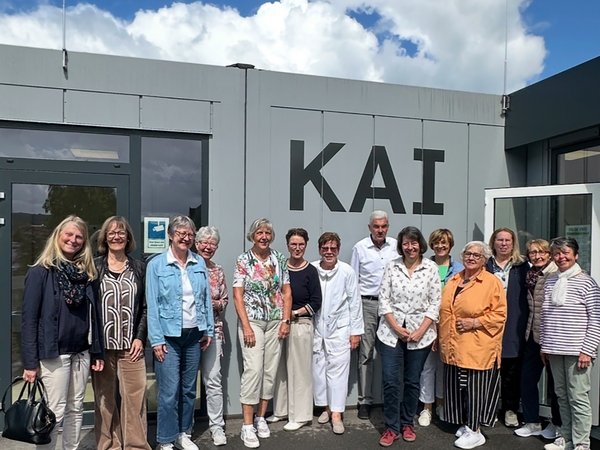 Der ehrenamtliche Dienst der Stadt Iserlohn Continue feierte mit aktiven und ehemaligen Iserlohner Patinnen und Paten das 20-jährige Bestehen des Projektes im KAI.