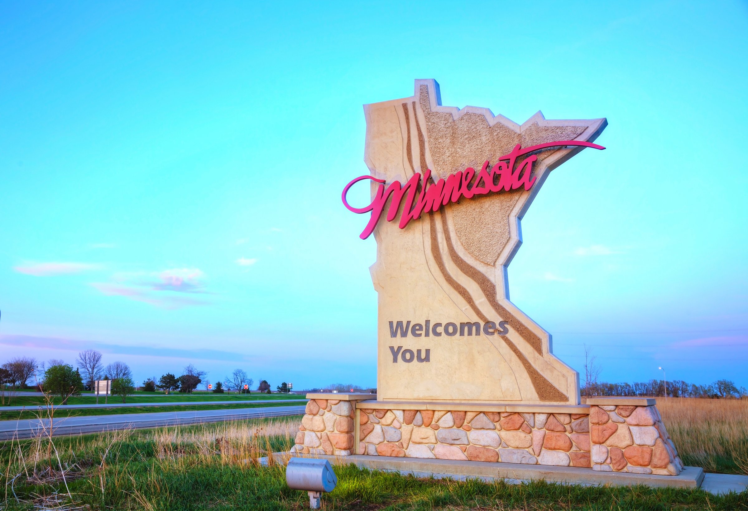 Das Bild zeigt das Landesgrenzenschild von Minnesota