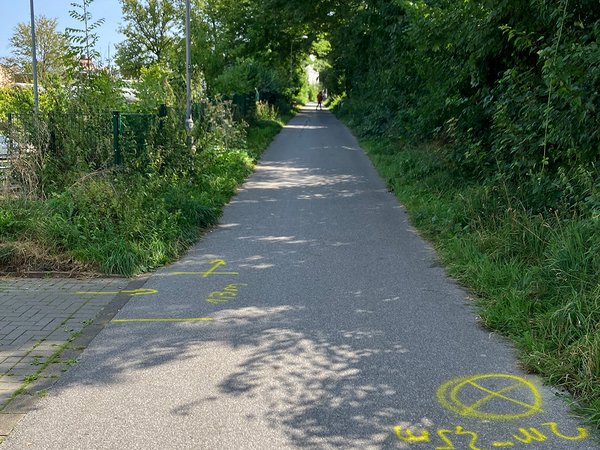 Der Bahntrassen-Radweg wird an der Sporenstraße ab Montag, 20. Oktober, voll gesperrt.
