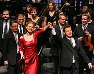T. Becker-Bender, A. Hermus und das Philharmonische Orchester Hagen beim Abschlusskonzert 2007