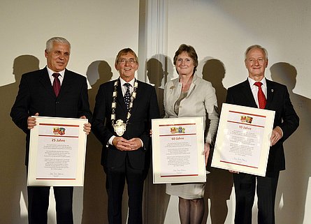 Dr. Ferenc Kovács, Dr. Peter Paul Ahrens, Jon Hermans-Vloedbeld und Wieslaw Raczyński