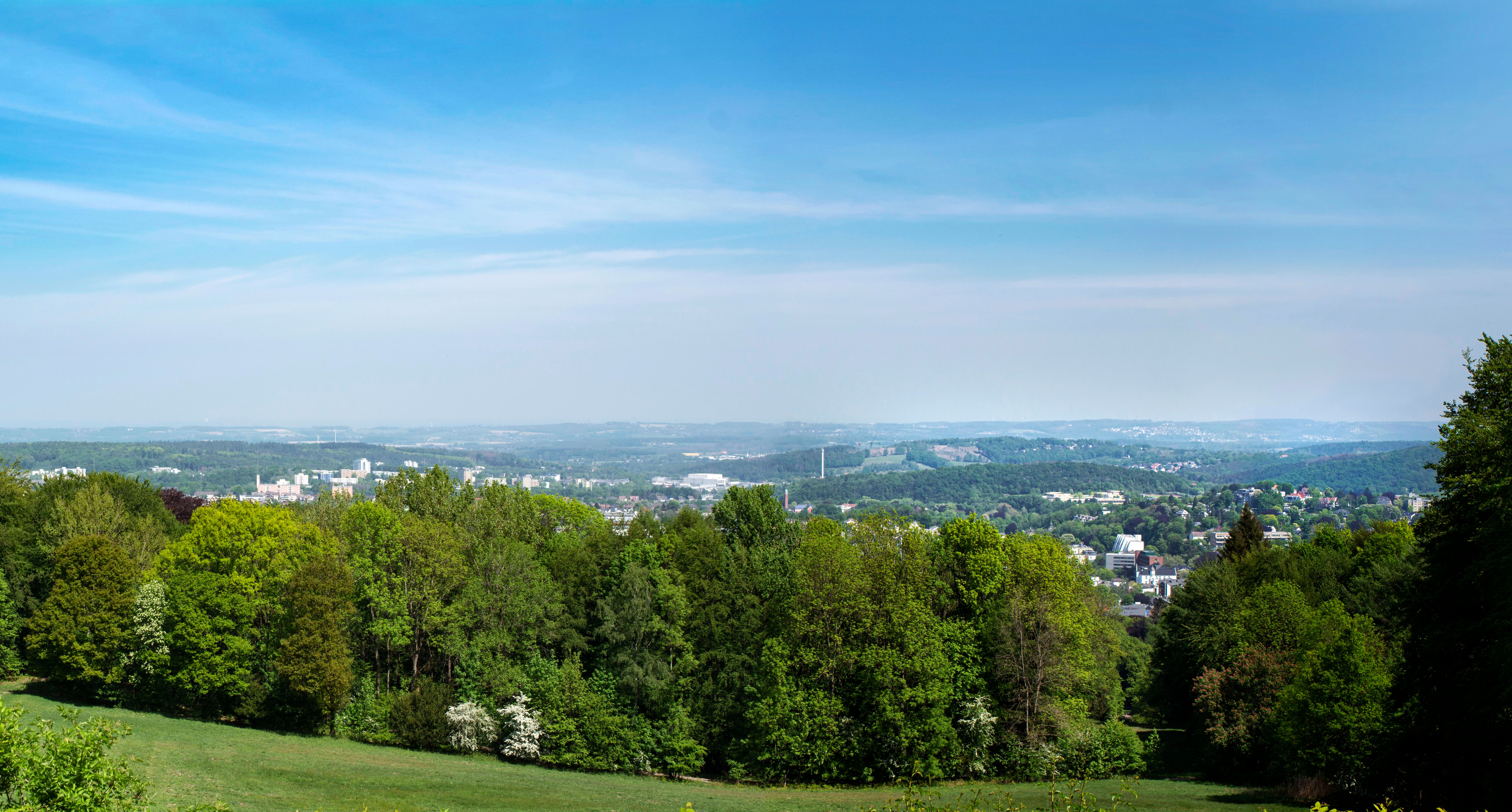 Das Bild zeigt einen Ausblick über Iserlohn vom Danzturm