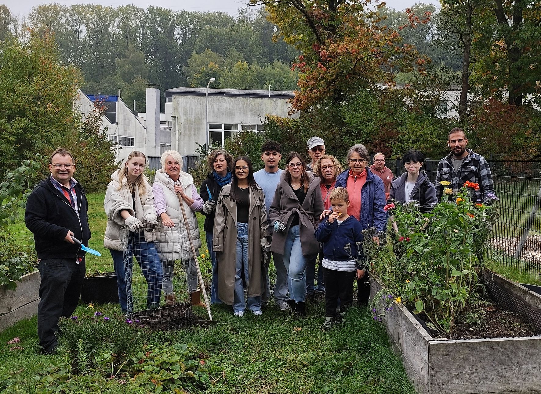Mitmach-Aktion im Begegnungsgarten Heide-Hombruch 