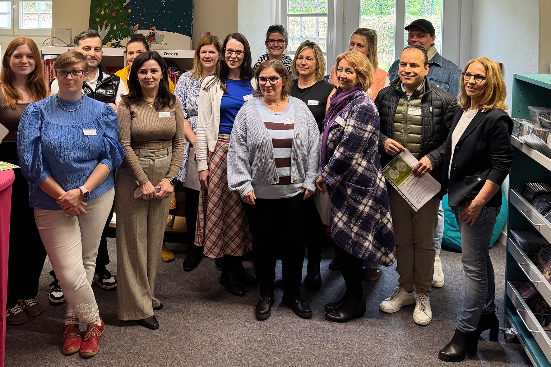 Aufkleber-Übergabe: "Stillfreundliche Kommune"