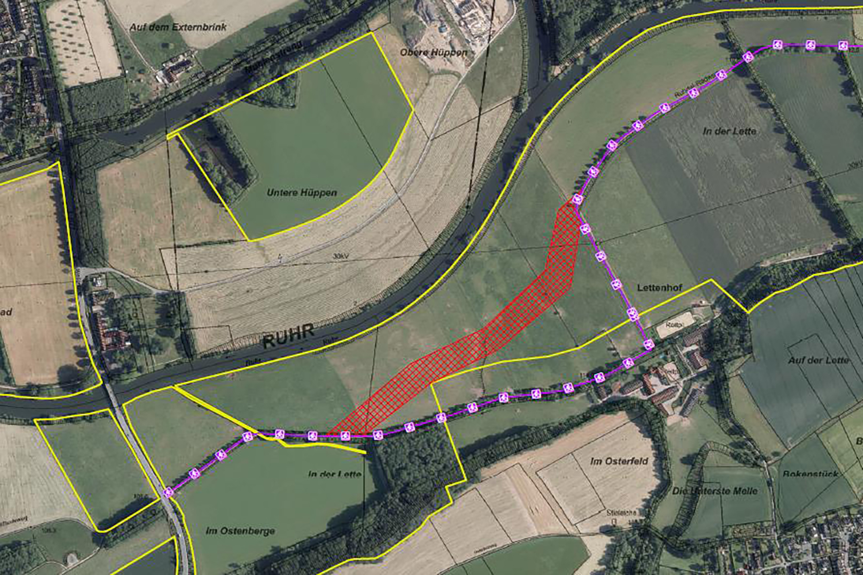 Bis Ende Juli wird eine neue Trasse zum Ruhrtalradweg (rot markiert) im Bereich von Hof Theymann gebaut.