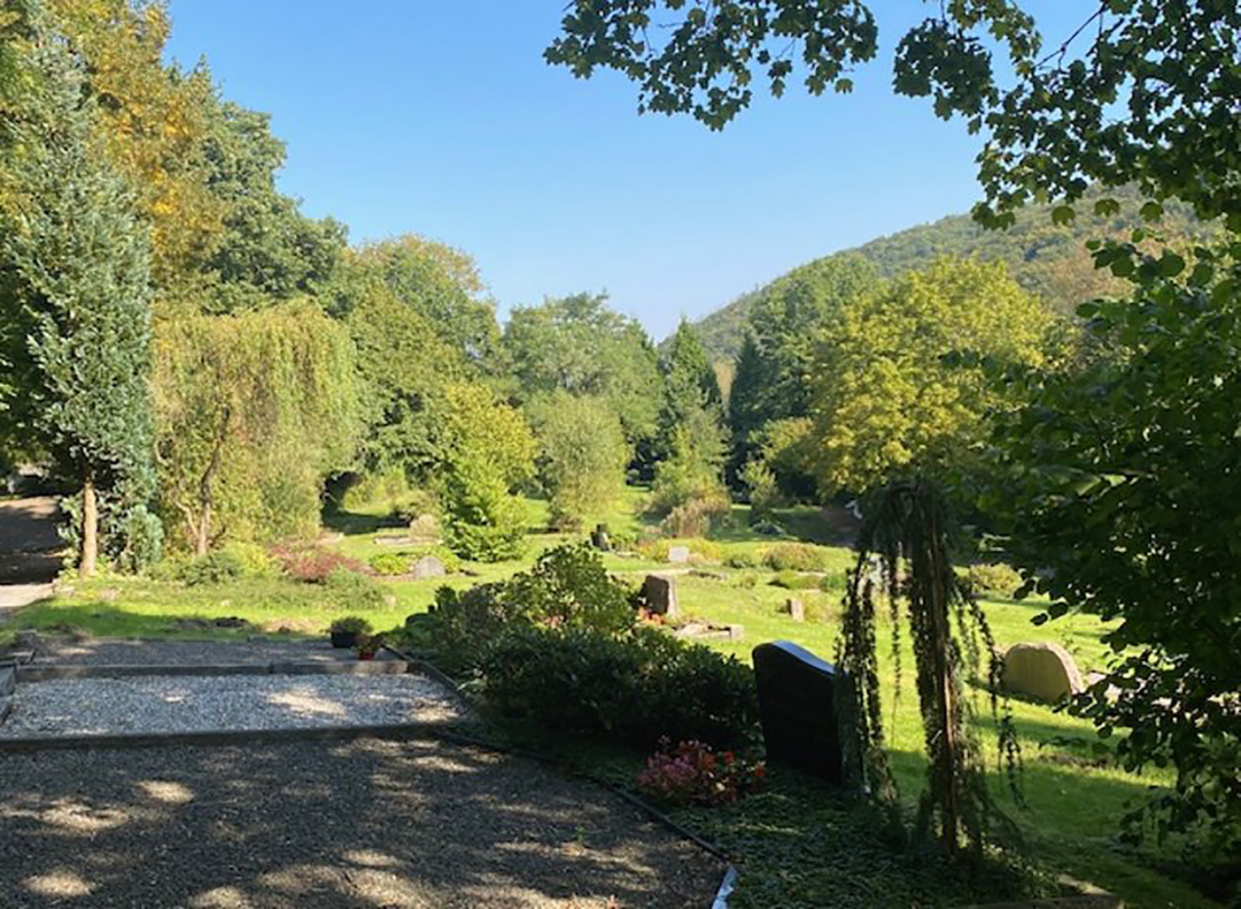 Nicht nur in Lössel: Während der anhaltenden Trocknheit durch Hitzewelle bittet die Stadt Iserlohn auf allen städtischen Friedhöfen um einen verantwortungsvollen und sparsamen Umgang mit Trinkwasser.